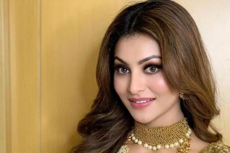 নতুন করে আলোচনায় উর্বশী