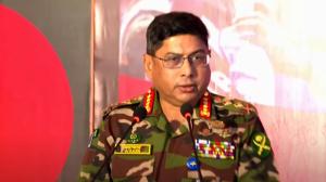 সতর্ক করে দিচ্ছি, নিজেরা কাদা ছোড়াছুড়ি করলে স্বাধীনতা বিপন্ন হবে: সেনাপ্রধান