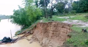 চকরিয়ার খুটাখালীতে ছড়াখাল থেকে অবৈধভাবে বালু উত্তোলন