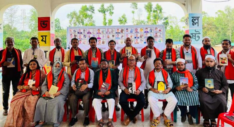 সীমান্ত শহরের সাহিত্যিকদের বৃত্তের বন্ধনে উজ্জ্বল বিকাল